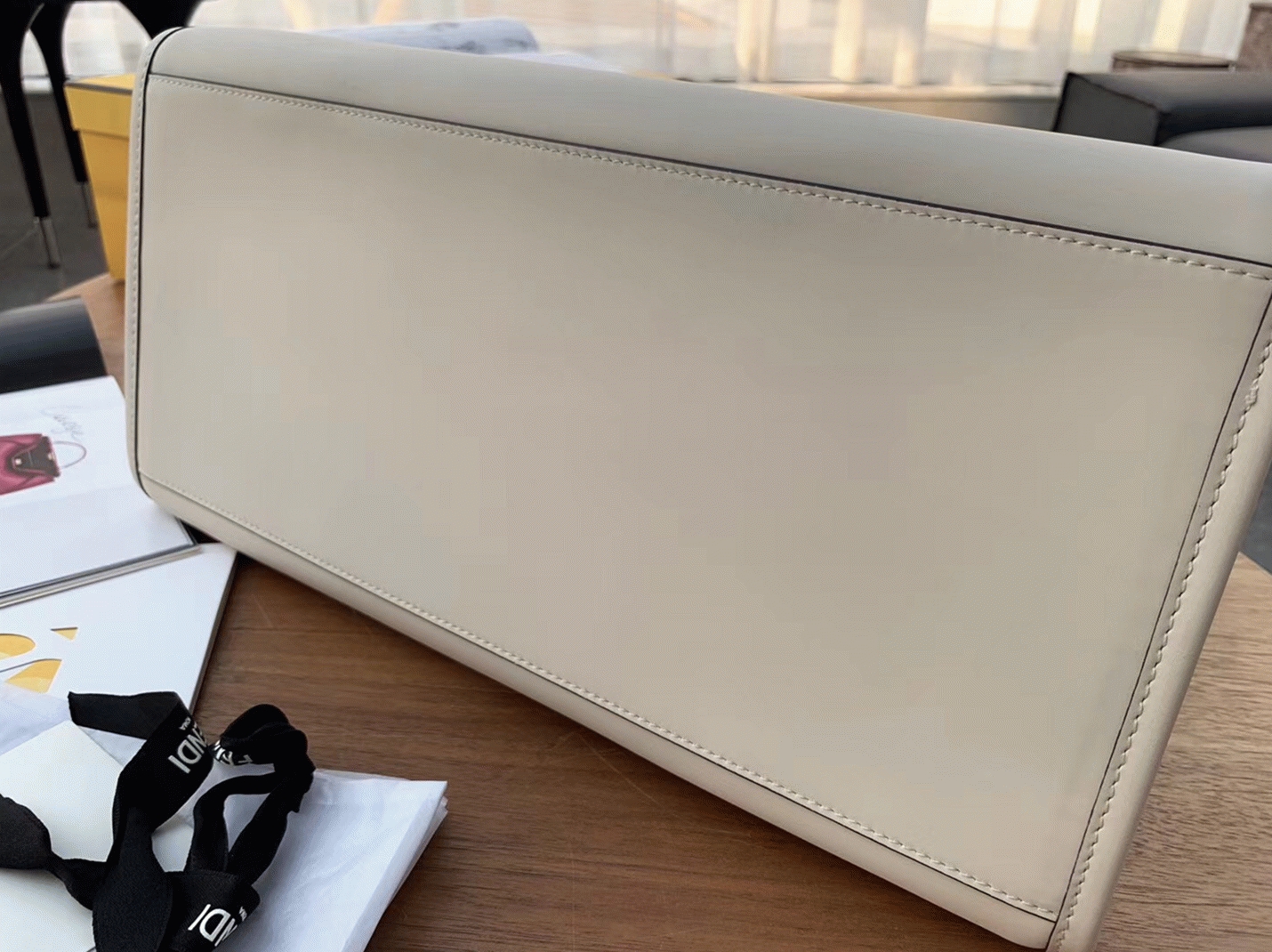 Top Quality Fake F**di Sunshine Large Tote Bag In White Calfskin