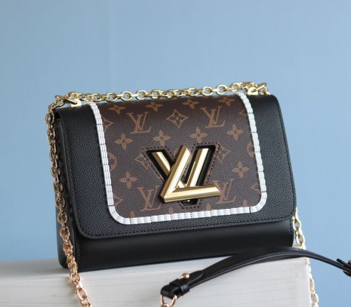 L0vis Vvtt0n Twist MM Canvas Trompe loeil Braid Bag In Black