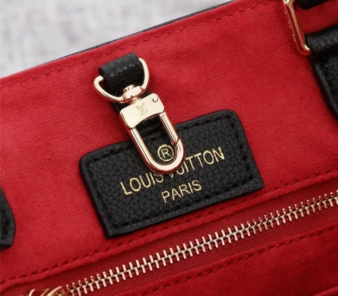 L0vis Vvtt0n Monogram Empreinte OnTheGo MM Tote In Black