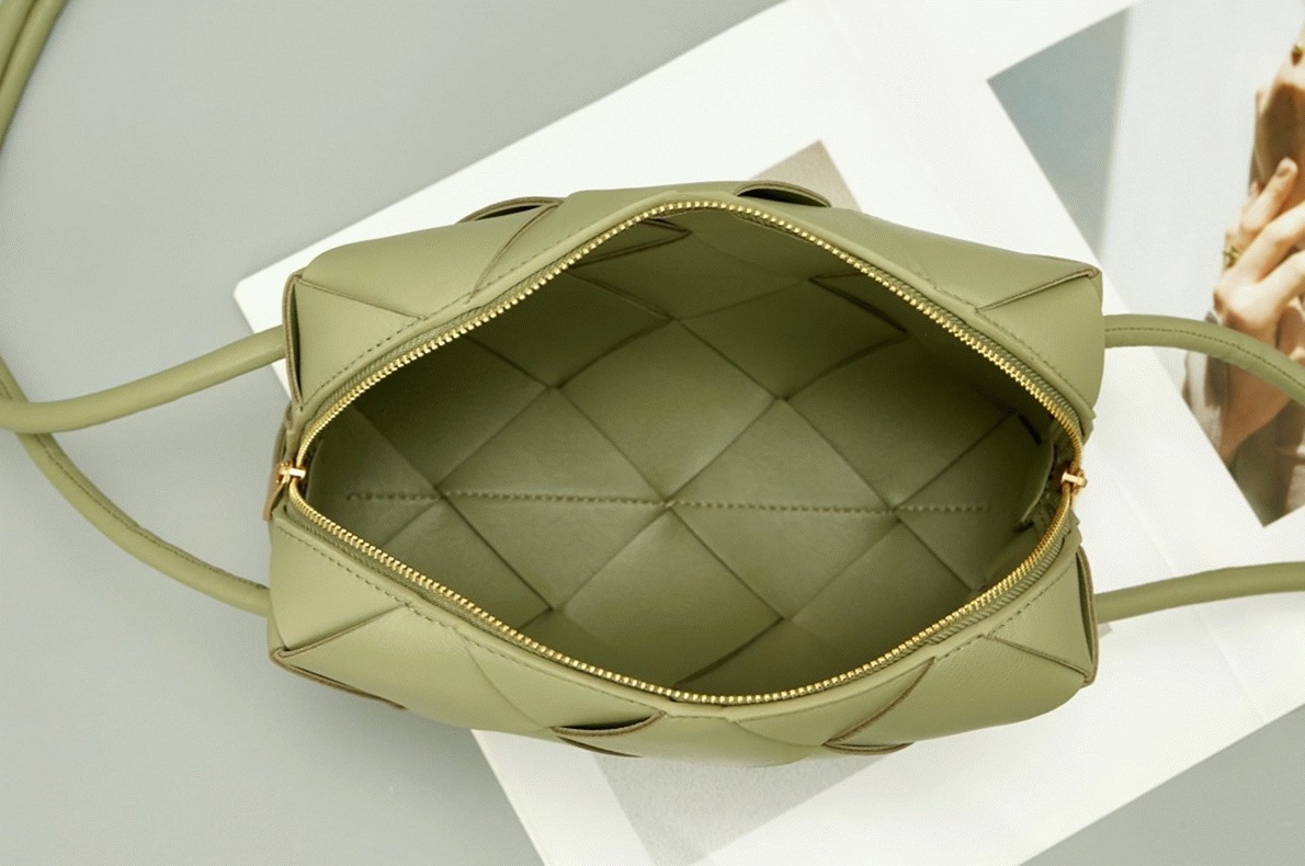 Replica B0tt*ga Ven*ta Small Cassette Camera Bag Travertine