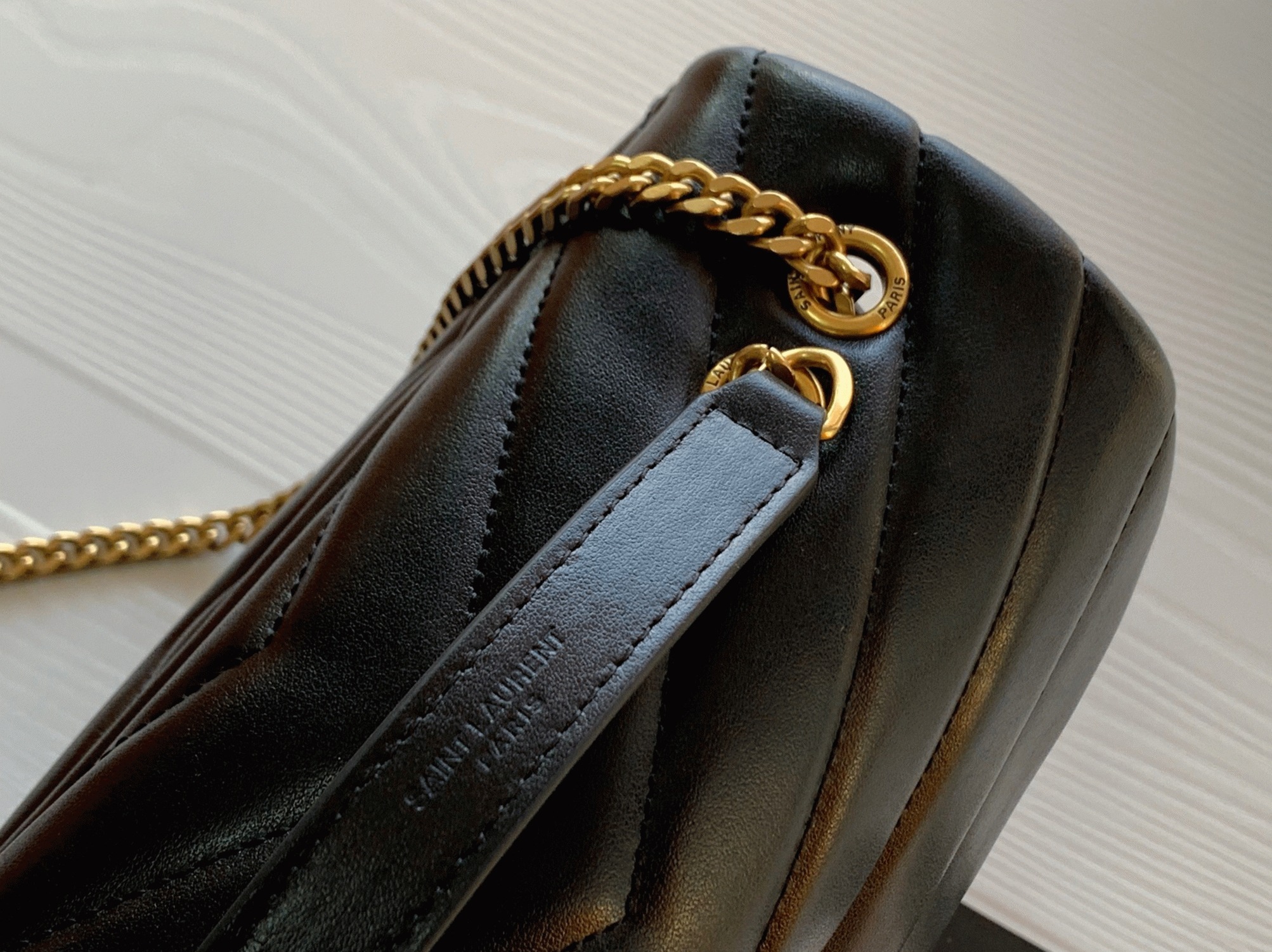 Replica Designer Sa1nt Lau*nt LouLou Small Chain Bag Black