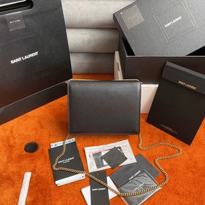 Replica Sa1nt Lau*nt Cassandra Medium Chain Bag Black