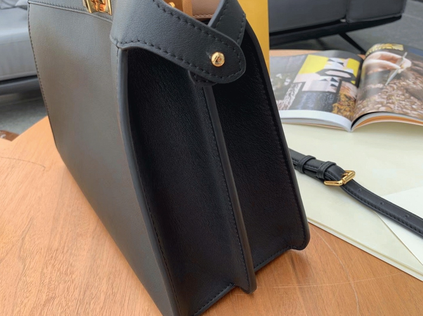 Top Quality Replica F**di Peekaboo ISeeU Medium Bag In Black Calfskin
