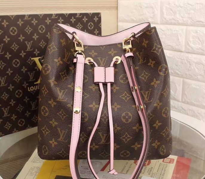 L0vis Vvtt0n Monogram Canvas NeoNoe MM Bag In Rose Poudre