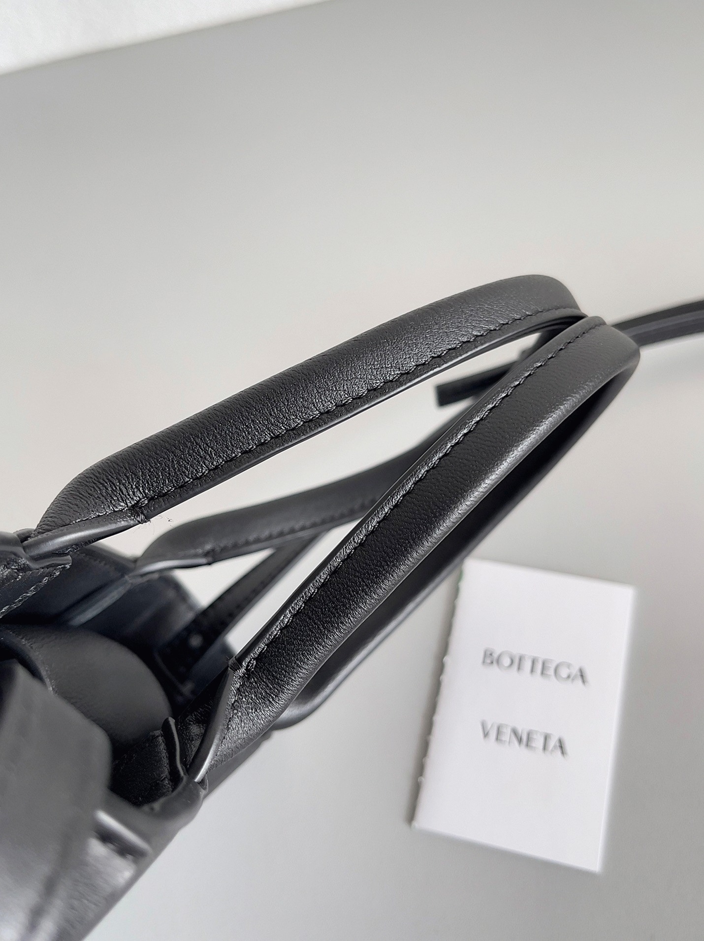 Fake B0tt*ga Ven*ta Cassette Mini Tote Bag Black