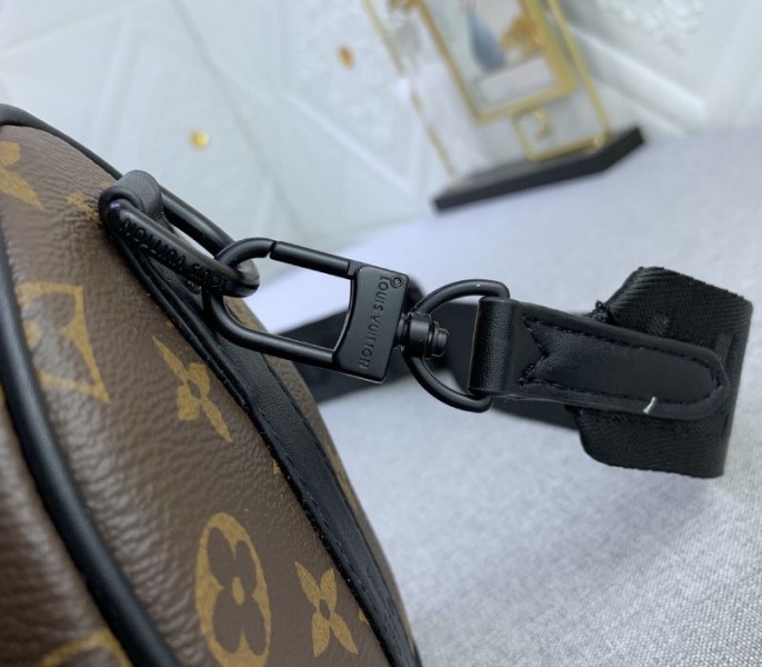 L0vis Vvtt0n Monogram Canvas Keepall Bandouliere 25 In Black