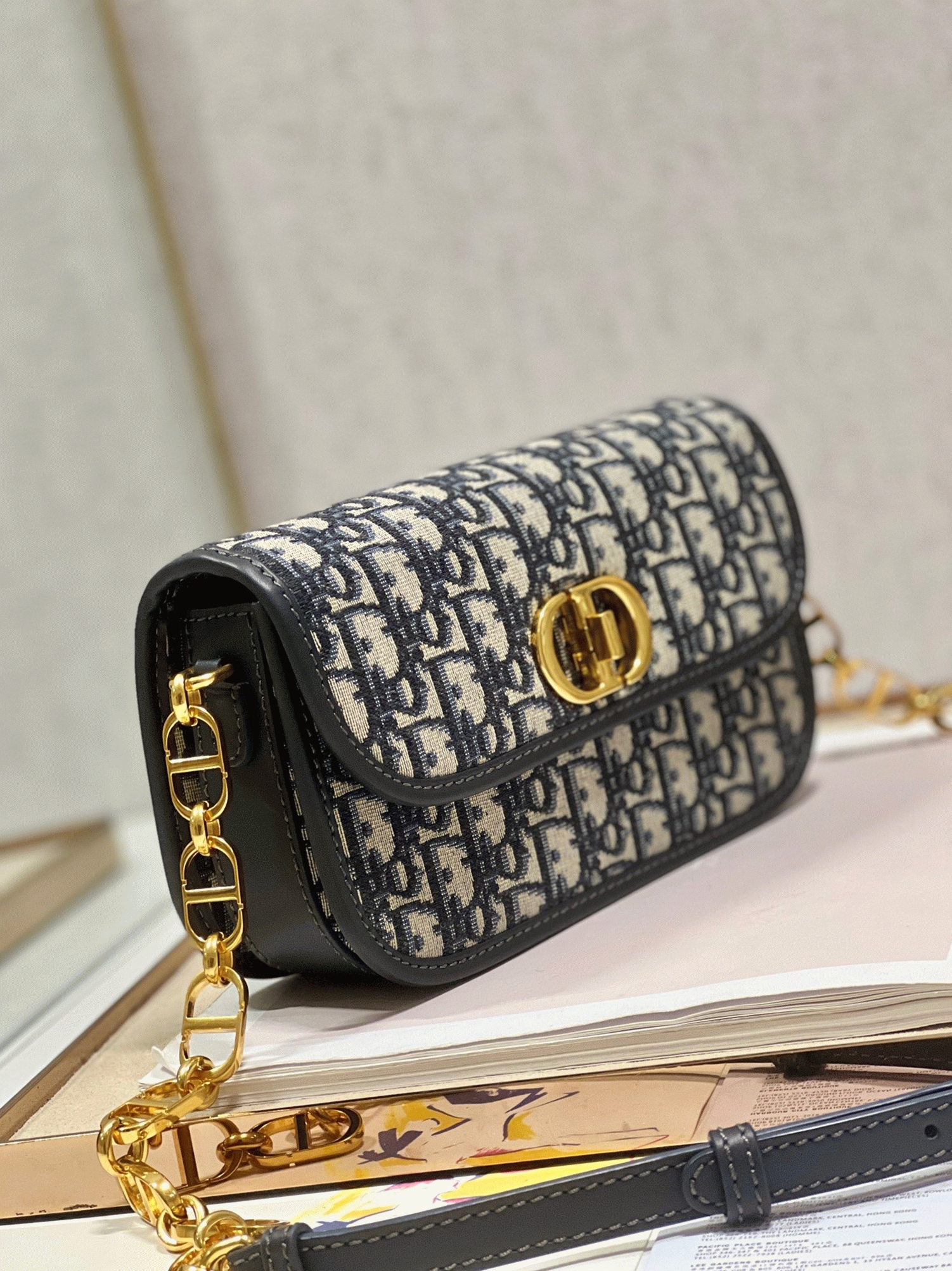 D10r 30 Montaigne Avenue Bag Fake in Blue D10r Oblique Jacquard