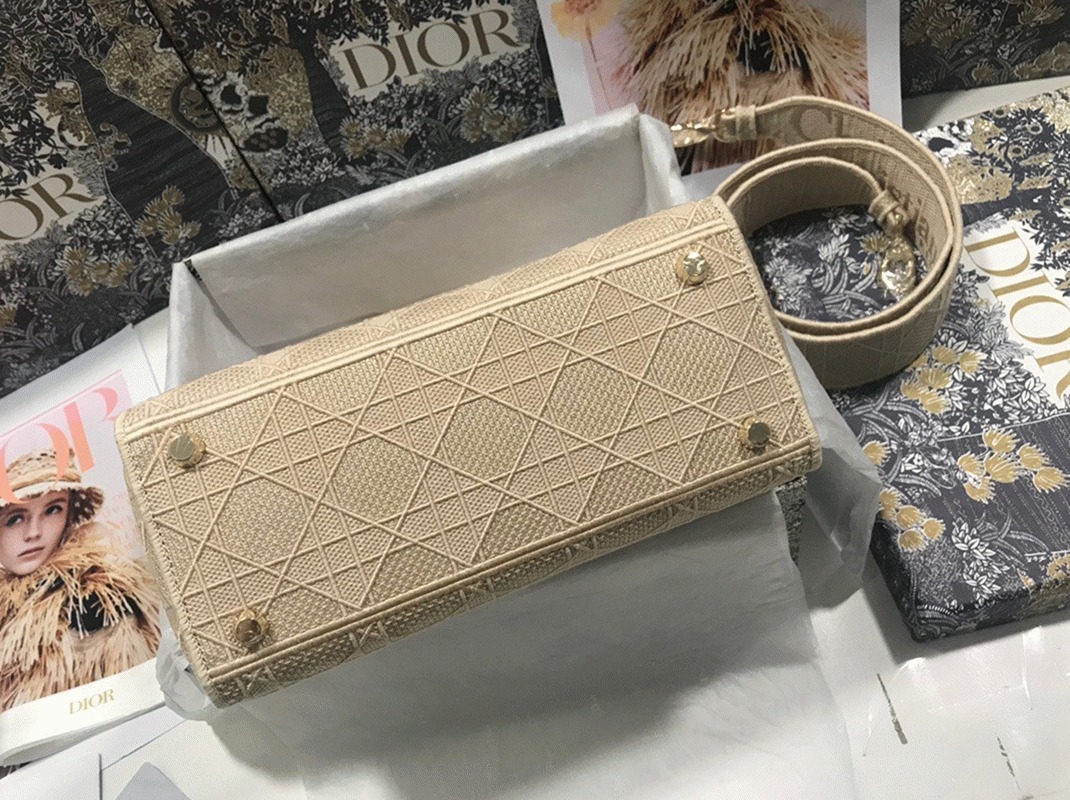 D10r Lady D-Lite Medium Bag Knockoff in Beige Cannage Embroidered Canvas