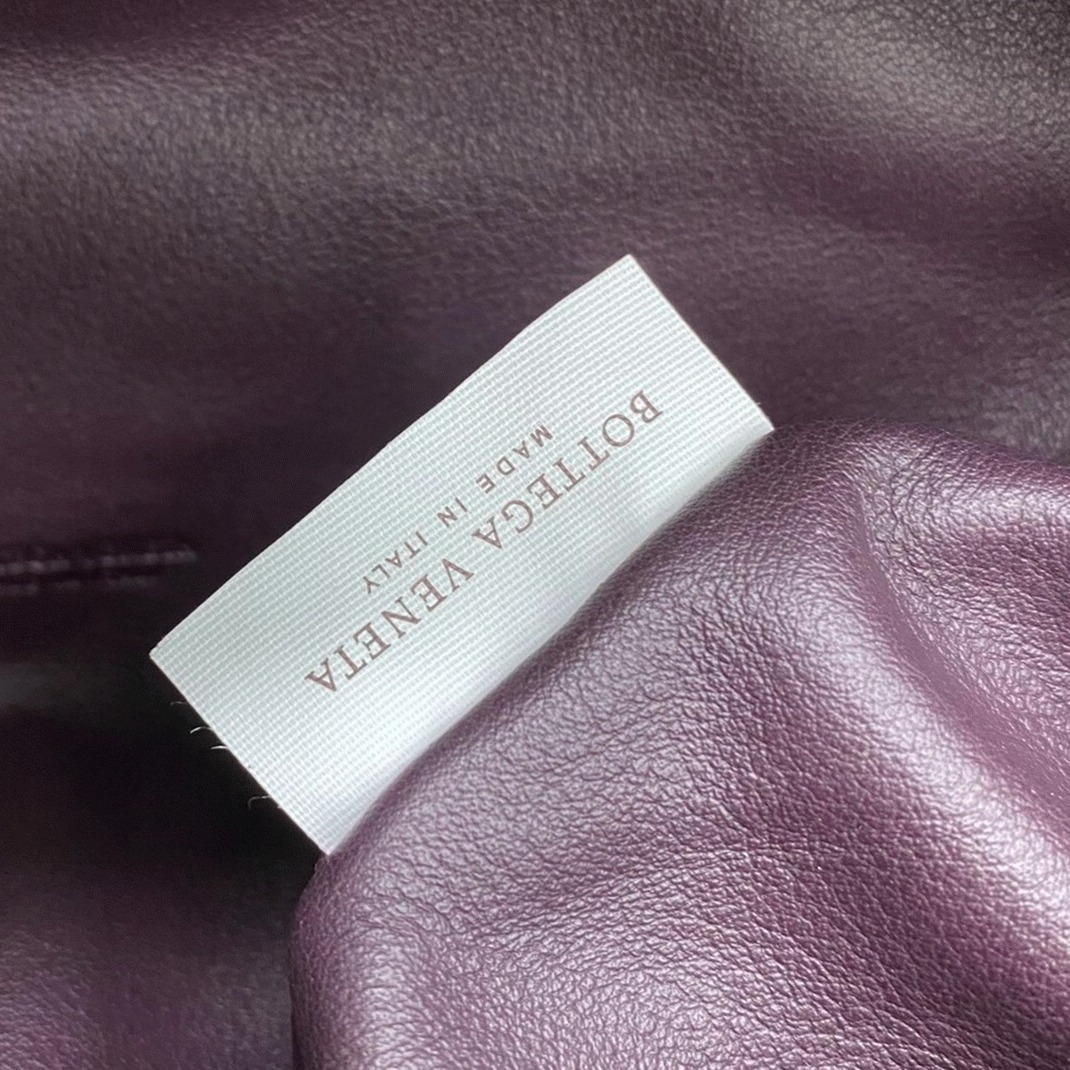 Replica B0tt*ga Ven*ta The Pouch Belt Bag Grape