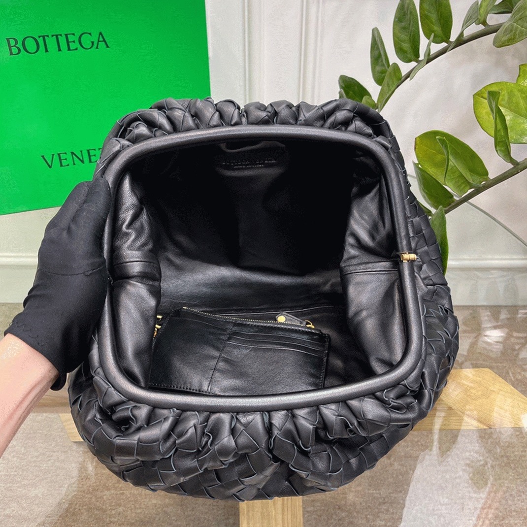 Replica B0tt*ga Ven*ta Large Pouch Clutch Bag Black