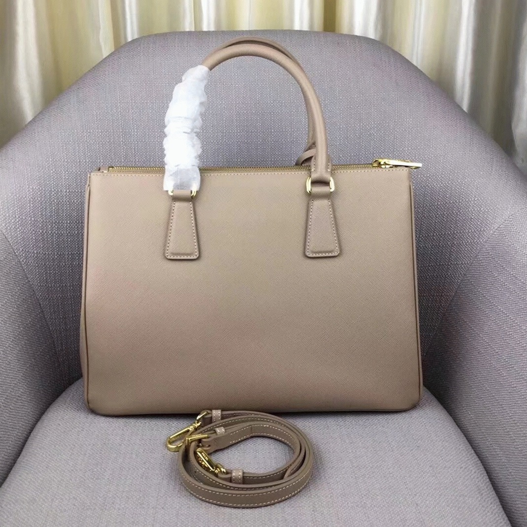Pra*a Galleria Large Bag Fake in Grey