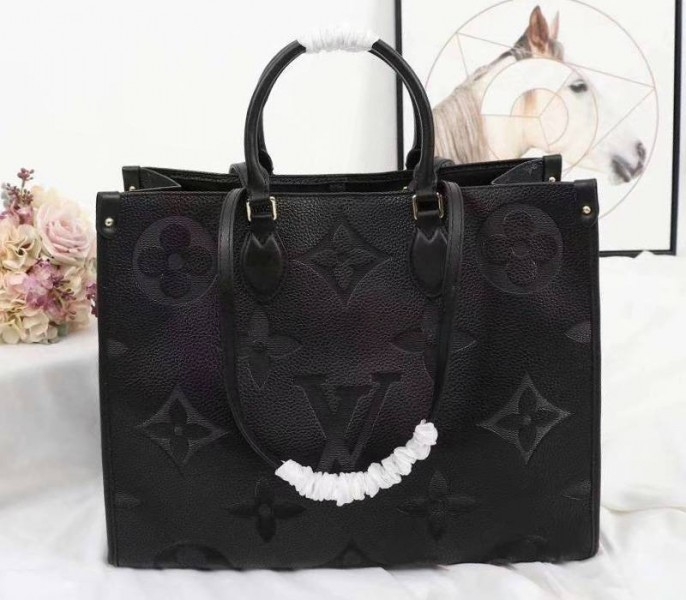 L0vis Vvtt0n Monogram Empreinte Giant Onthego GM Tote In Black
