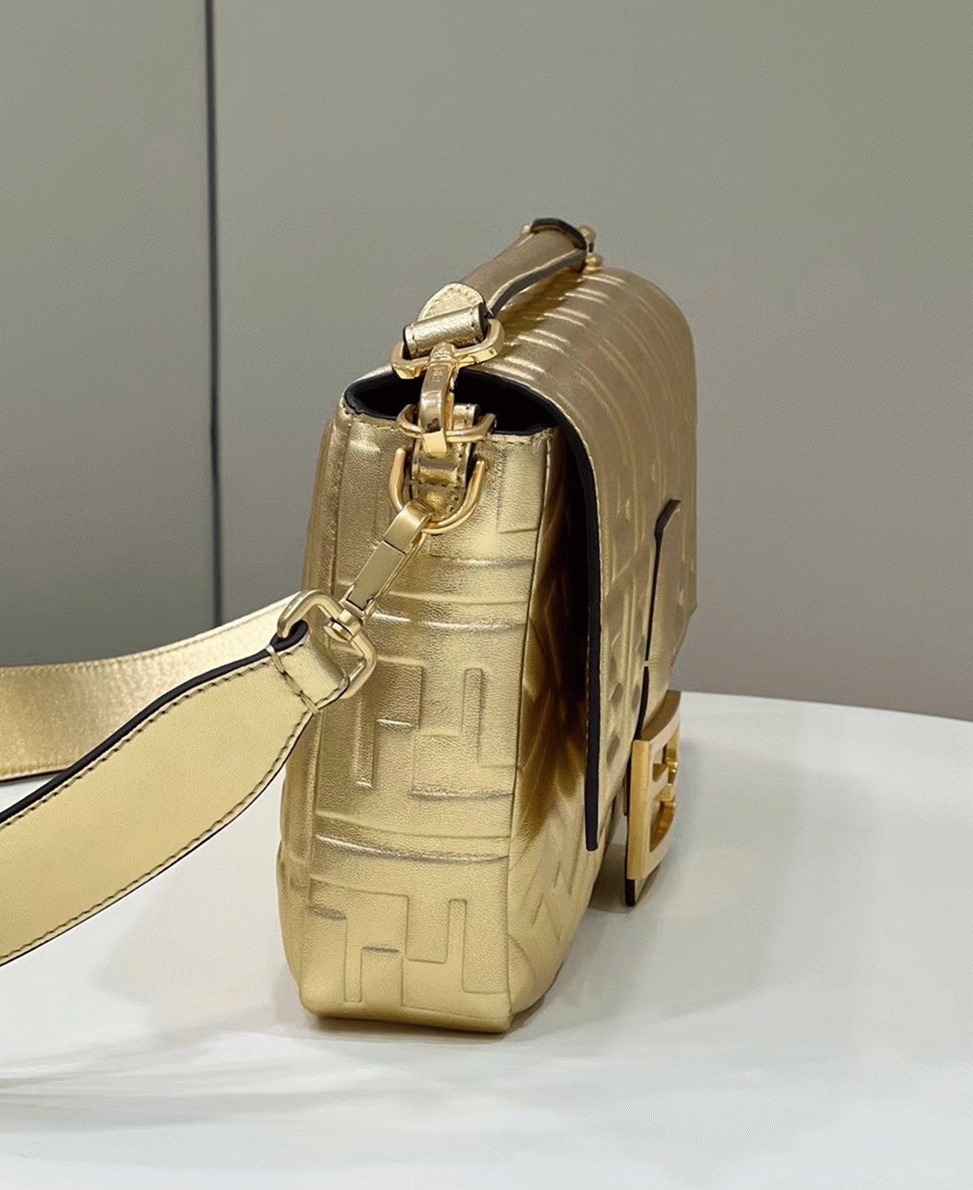 Top Quality Replica F**di Large Baguette Bag In Gold FF