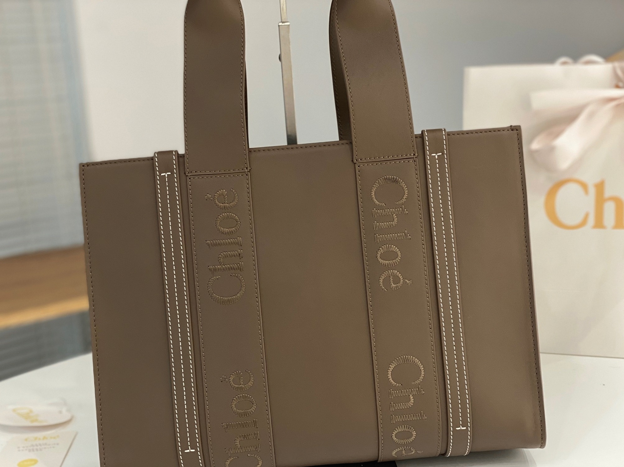 top quality replica Ch10e woody medium tote bag in army green calfskin