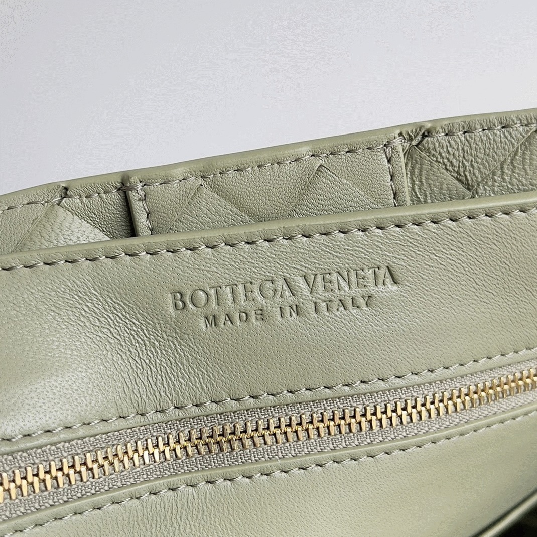 Replica B0tt*ga Ven*ta Medium Andiamo Bag Travertine