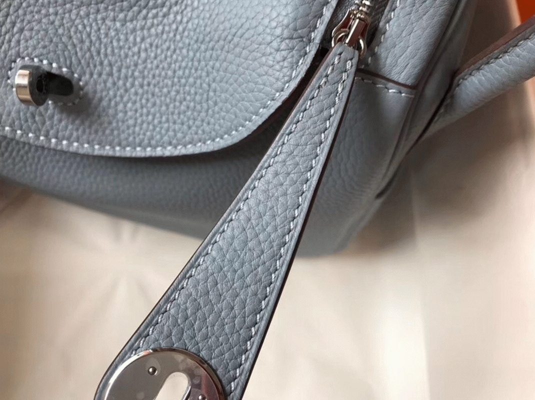 Replica H**me5 Lindy 30cm bag in blue lin color