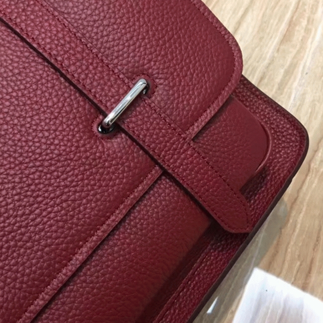 Ruby Fake Designer H**me5 Steve Messenger Bag