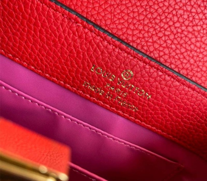 L0vis Vvtt0n Capucines Mini Chain Bag In Red