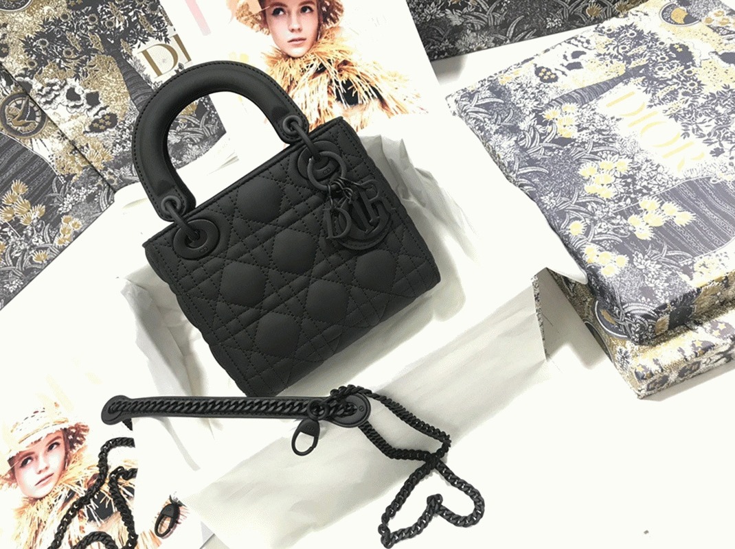 D10r Lady D10r Mini Chain Bag Replica in Black