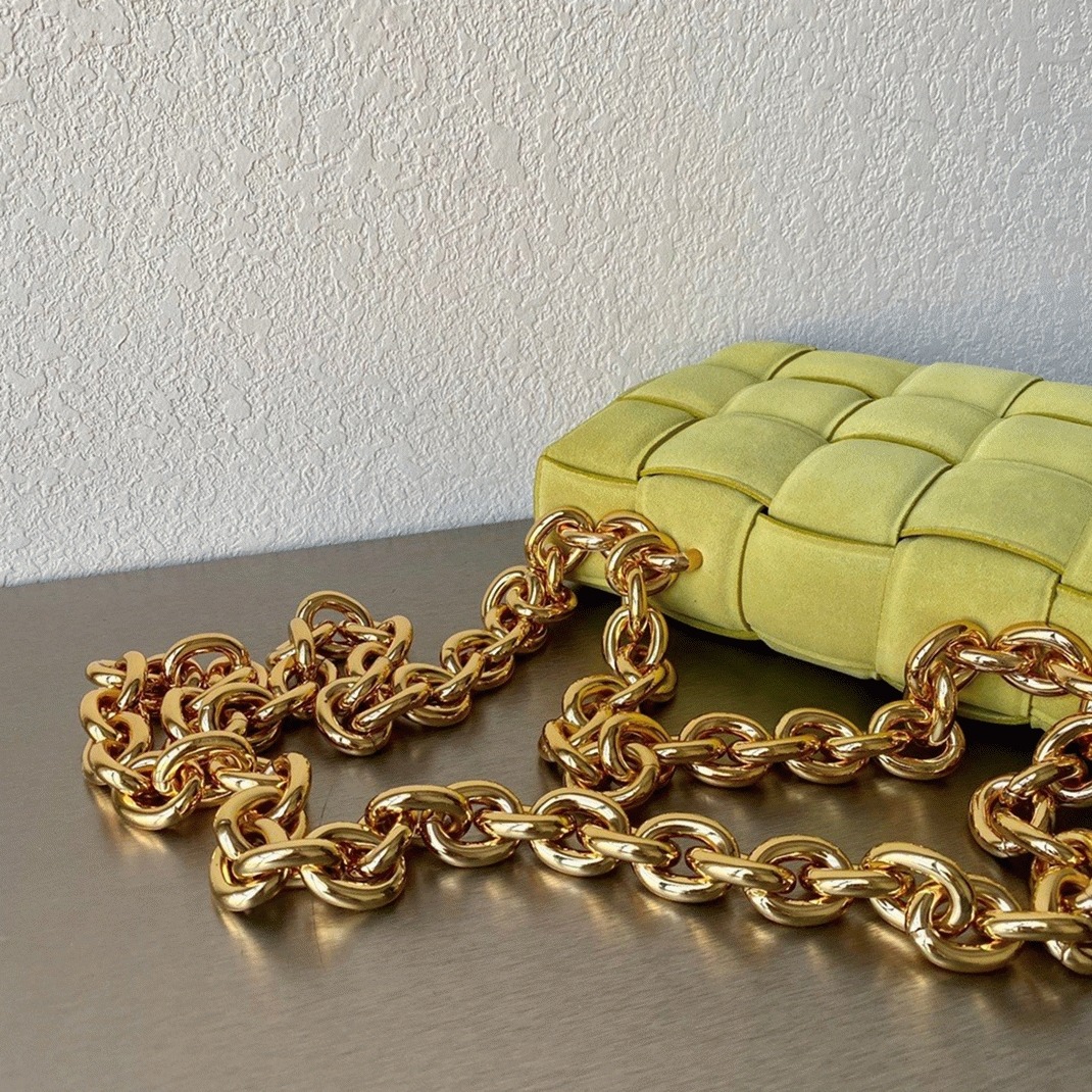 Top Quality Fake B0tt*ga Ven*ta Chain Cassette Bag In Kiwi