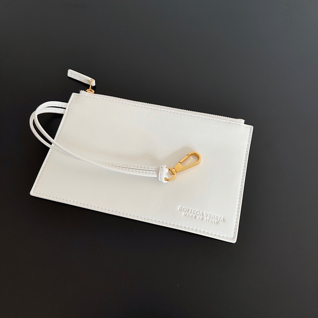 Top Quality Replica B0tt*ga Ven*ta Cabat Mini Bag In White Intrecciato Lambskin