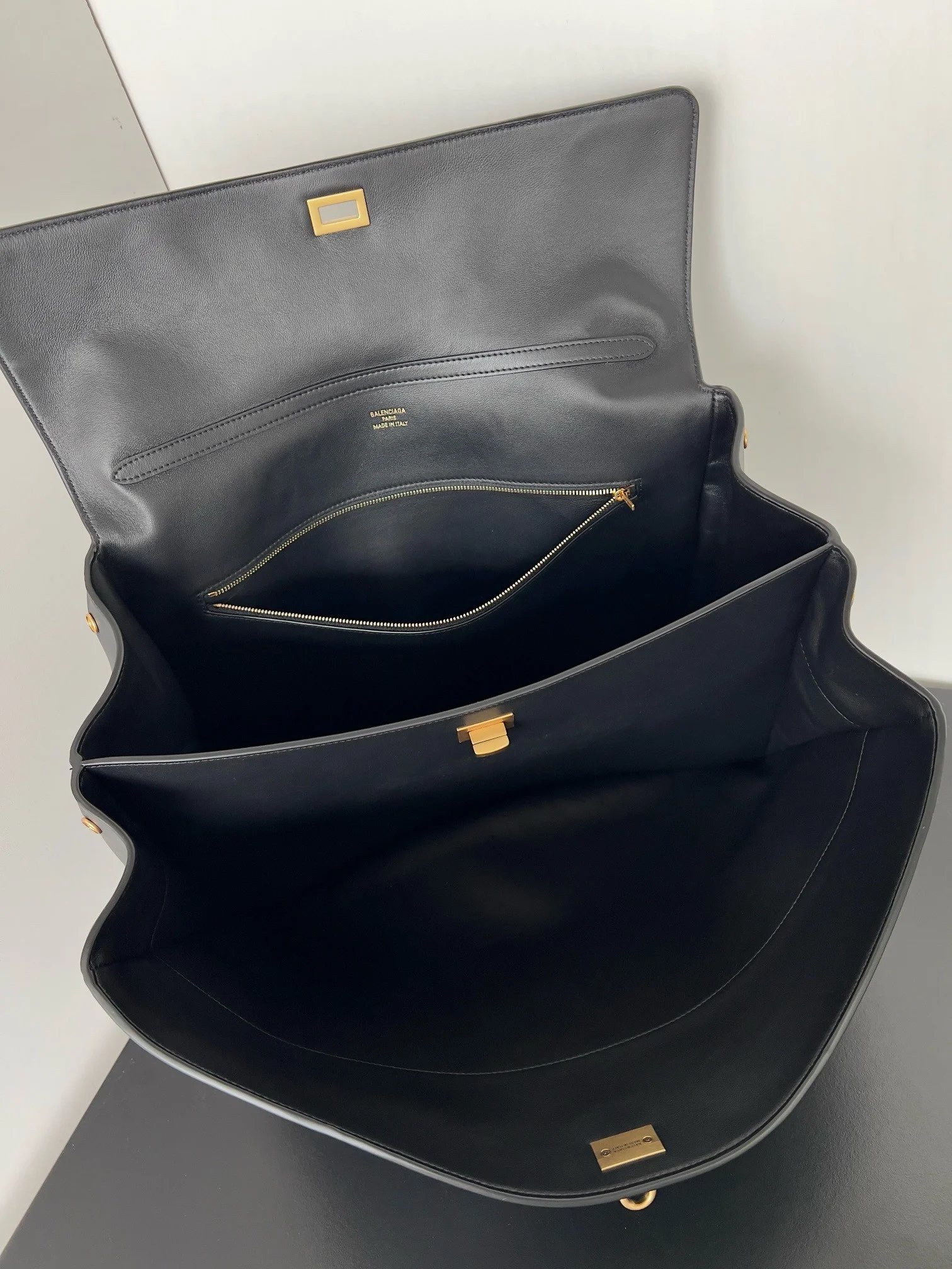 Knockoff Ba1en*iaga Rodeo Large Bag Black Calfskin