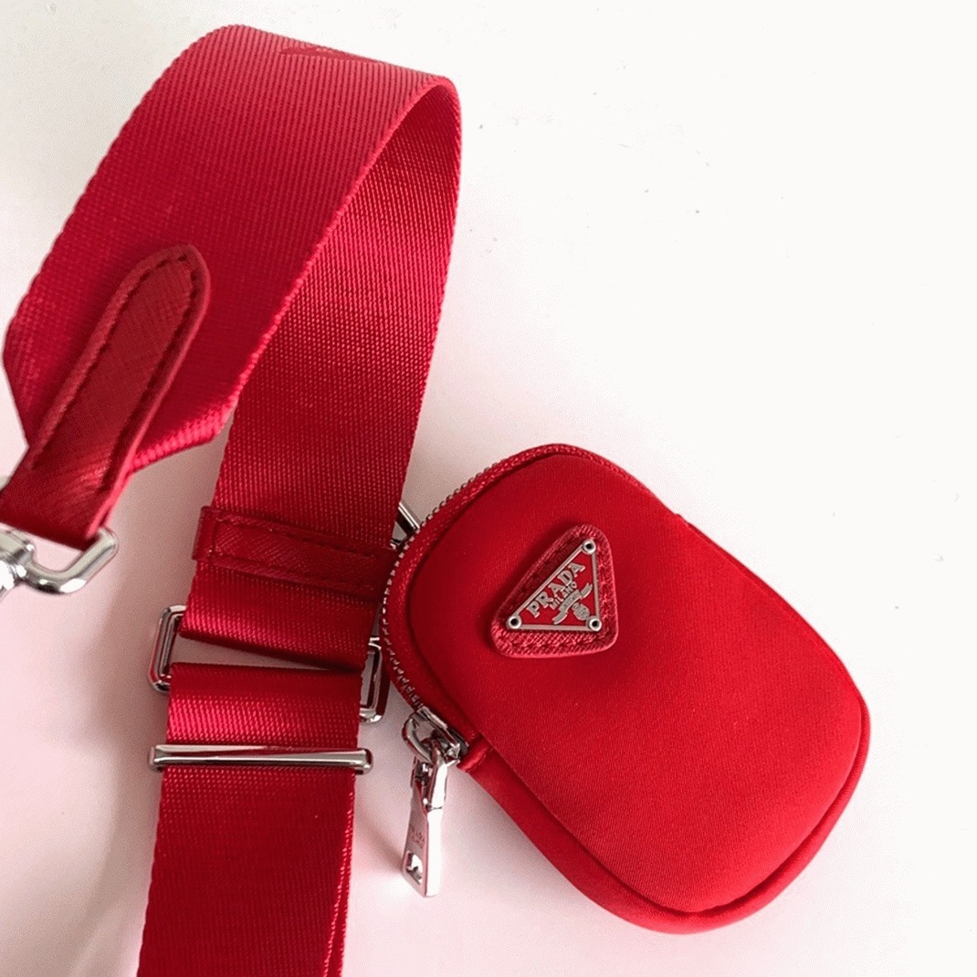 Pra*a Re-Edition Shoulder Bag Replica in Red