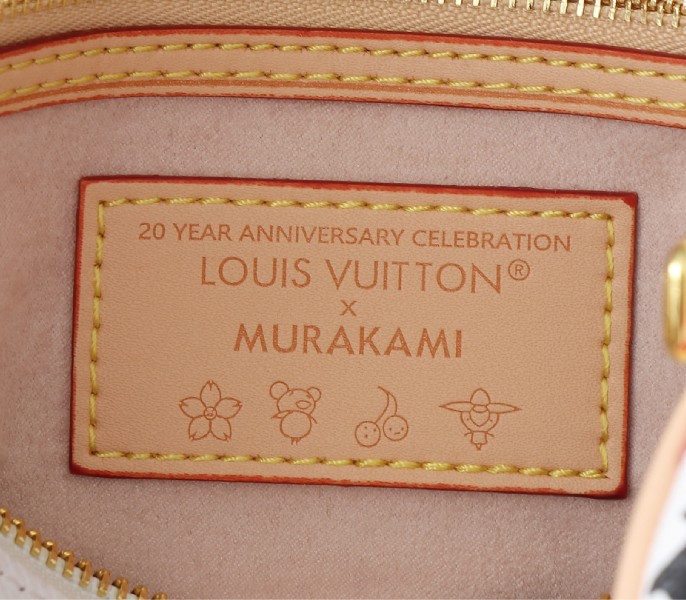 X TM Multicolored Speedy Bandouliere 30 In White