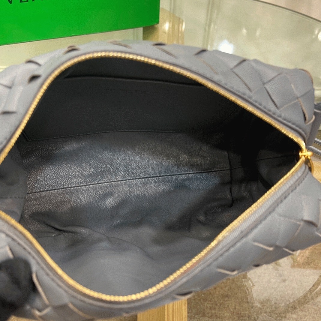 Fake B0tt*ga Ven*ta Loop Small Bag Grey