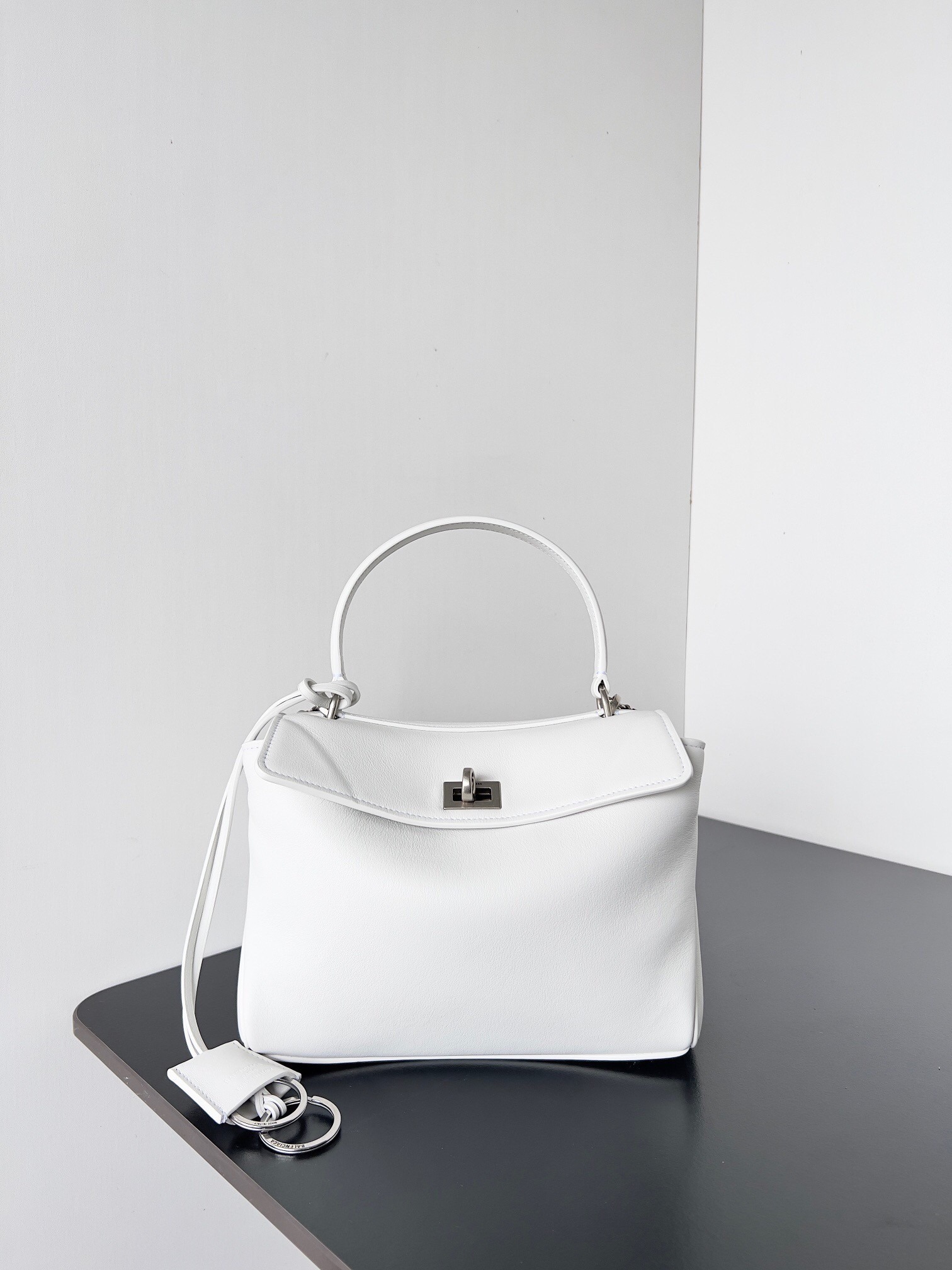 Ba1en*iaga White Rodeo Crocodile Embossed Calfskin Replica Large Bag