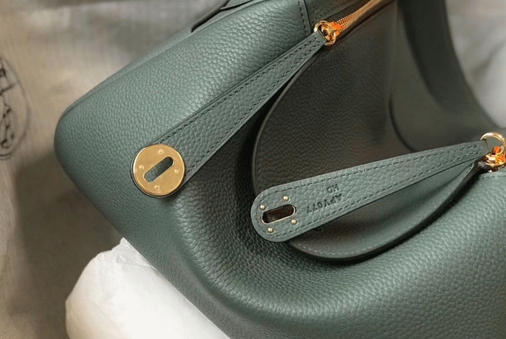 Fake H**me5 Lindy 30cm bag in vert amande color