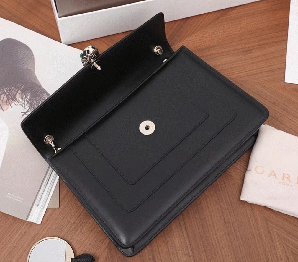 Replica Bv1g*ai Serpenti Forever Large Shoulder Bag Black Calfskin