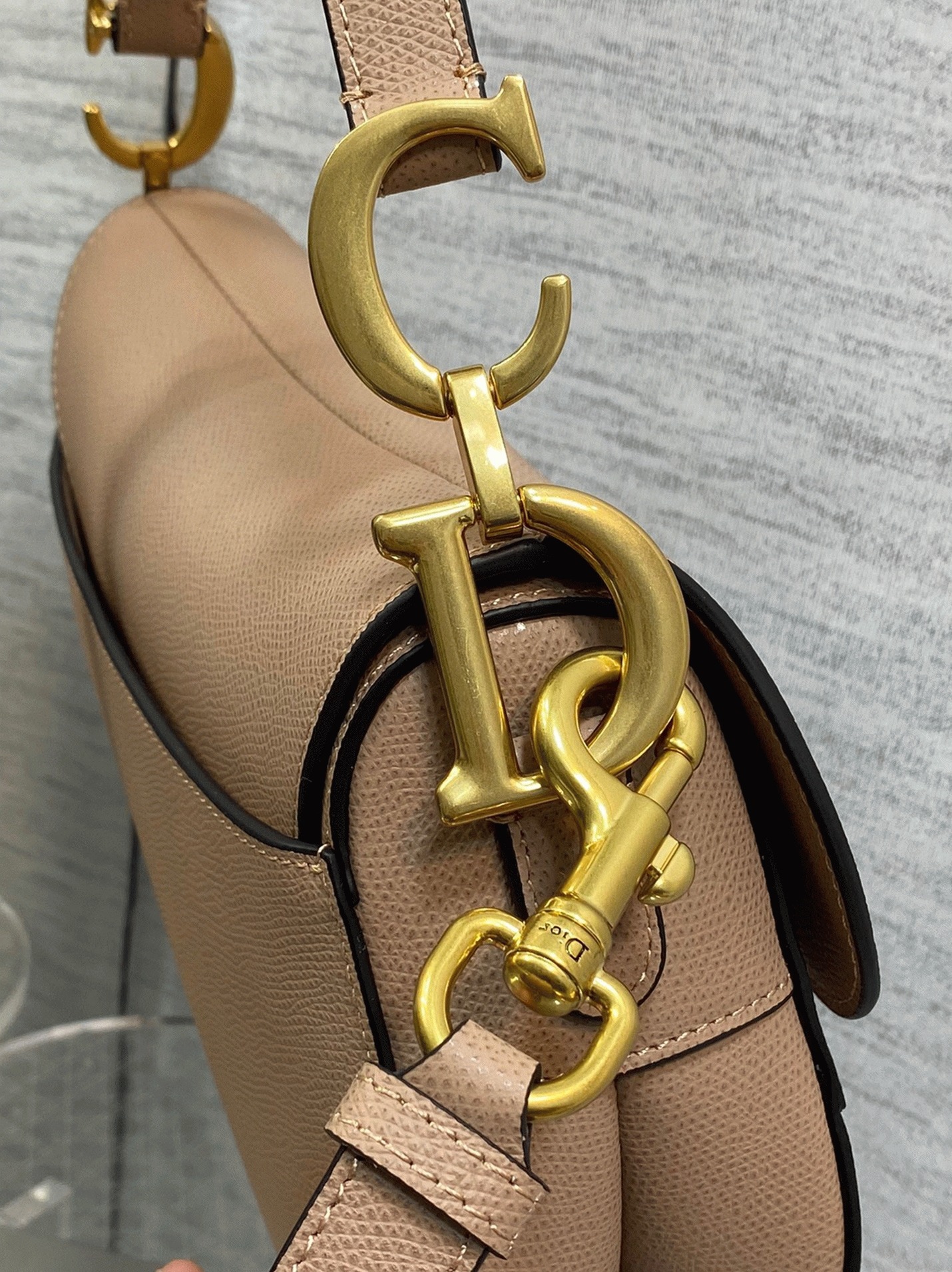 D10r Saddle Bag with Strap Knockoff in Blush Grained Calfskin