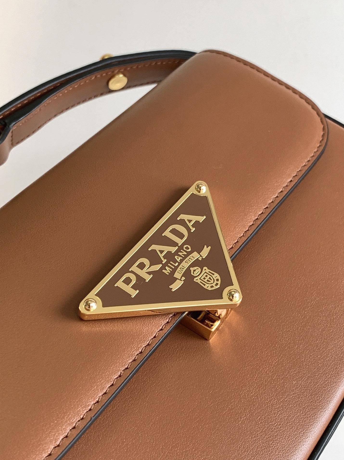 Pra*a Shoulder Bag Knockoff in Cognac Smooth Calfskin