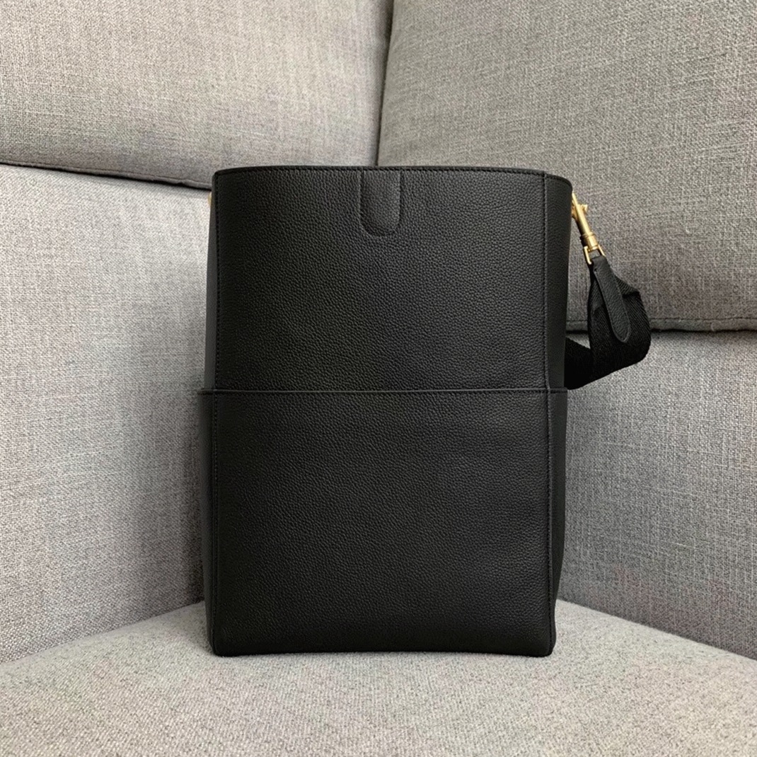 Top Quality Replica Ce1i*e Sangle Bucket Bag In Black Grained Calfskin