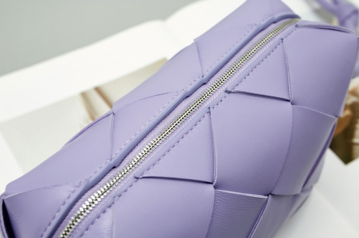 Replica B0tt*ga Ven*ta Small Cassette Camera Bag Wisteria