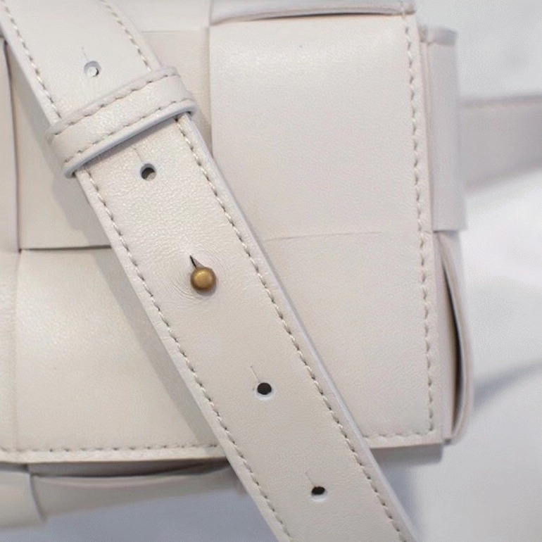 Replica B0tt*ga Ven*ta Cassette Belt Bag White