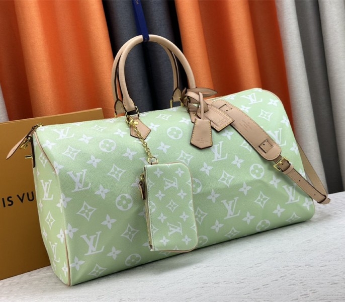 L0vis Vvtt0n Speedy P9 Bandouliere 50 Bag In Light Green