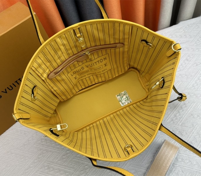 L0vis Vvtt0n Neverfull Bandouliere Inside Out MM Tote In Monogram Canvas And Yellow Textile And Leather