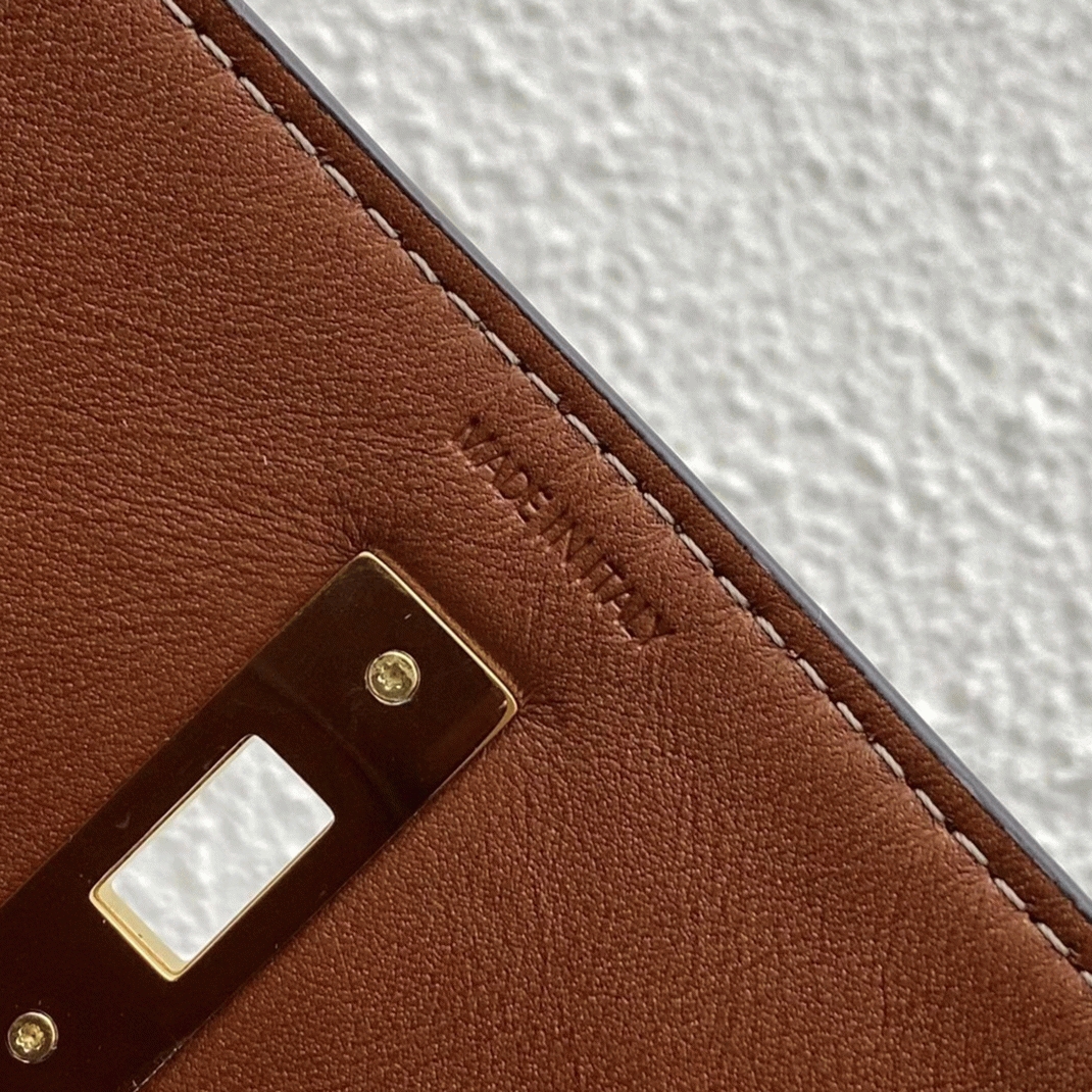 Top Quality Replica Ce1i*e Bucket 16 Bag In Brown