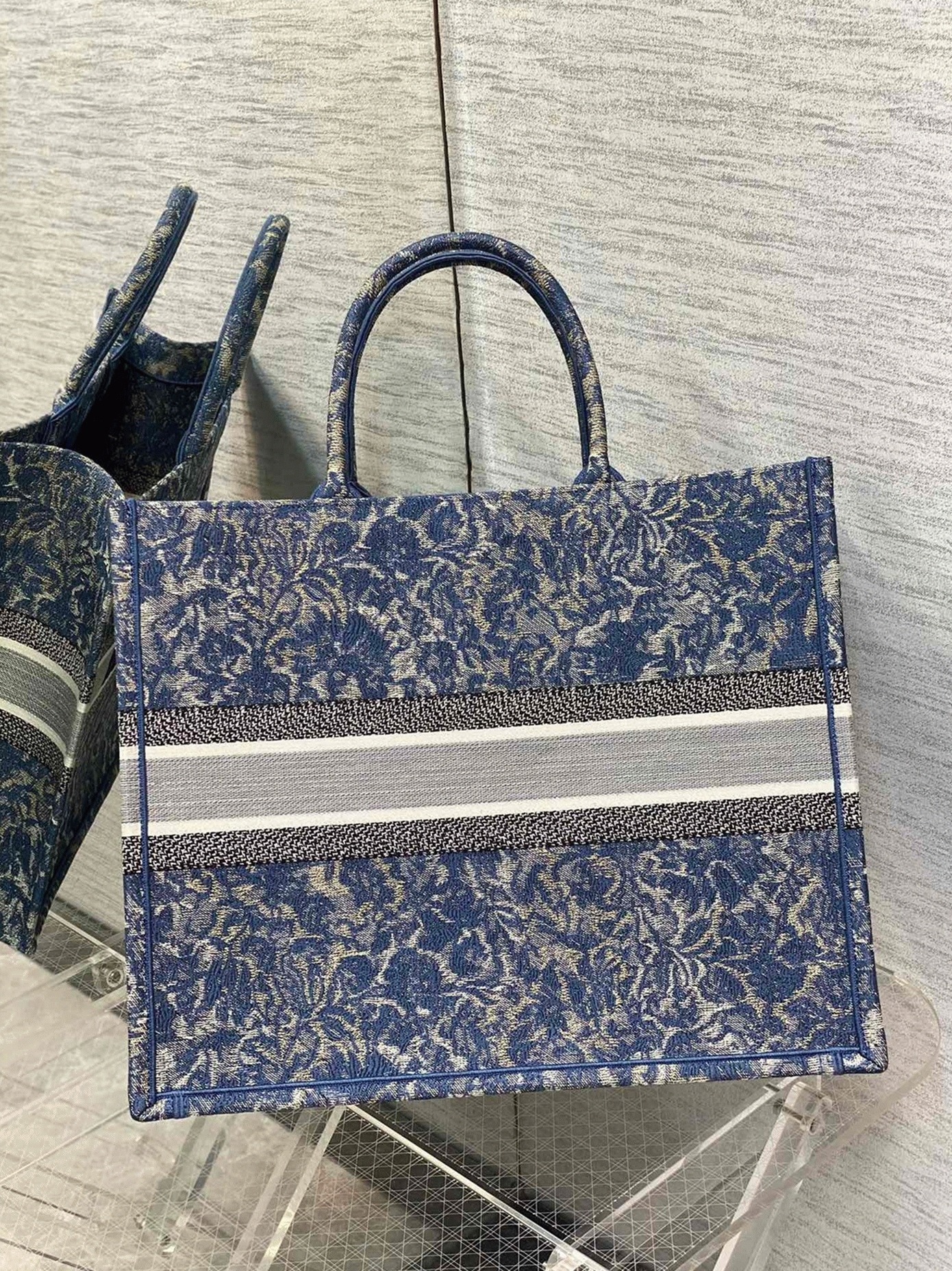 d10r large book tote bag replica in blue brocart De*1m-effect embroidery