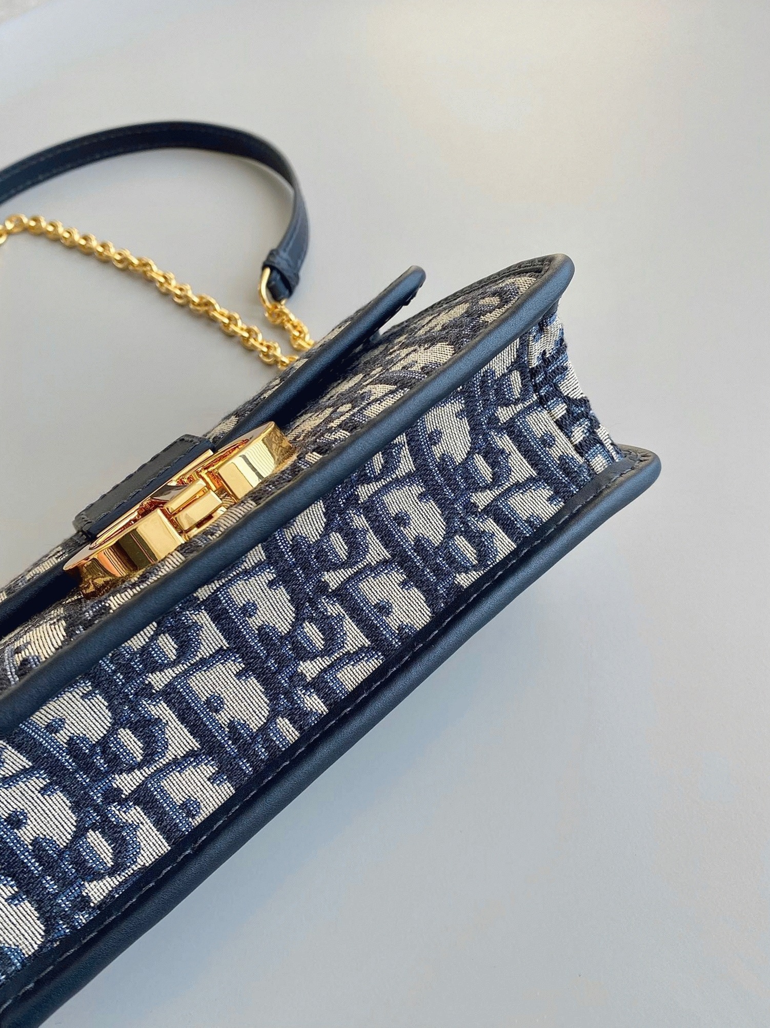 D10r 30 Montaigne East-West Bag with Chain Knockoff in Blue Oblique Jacquard