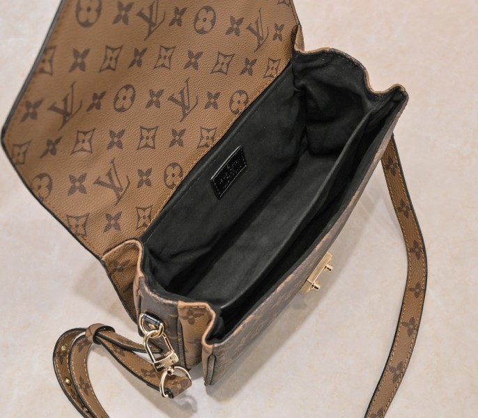 LV Monogram Reverse Canvas Metis M44876