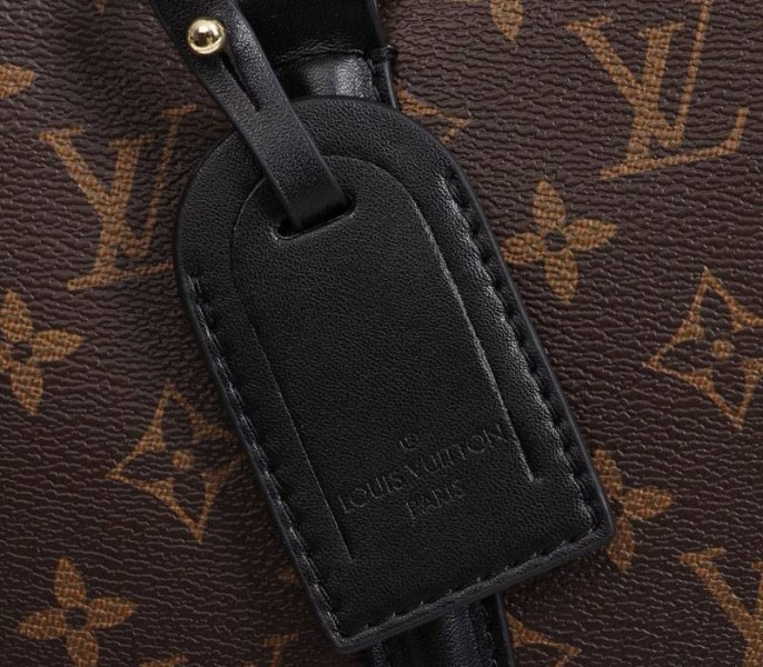 L0vis Vvtt0n Monogram Canvas Soufflot BB Bag In Black