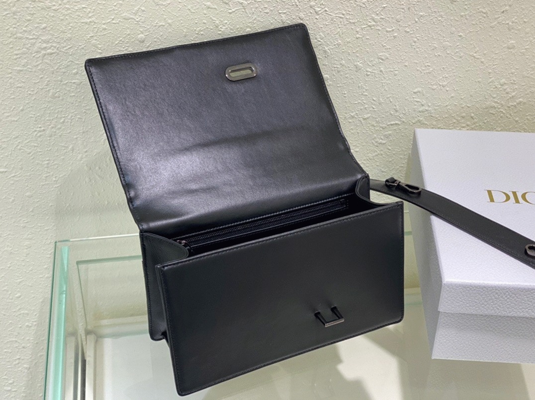 D10r 30 Montaigne Chain Bag with Handle Fake in Black Lambskin