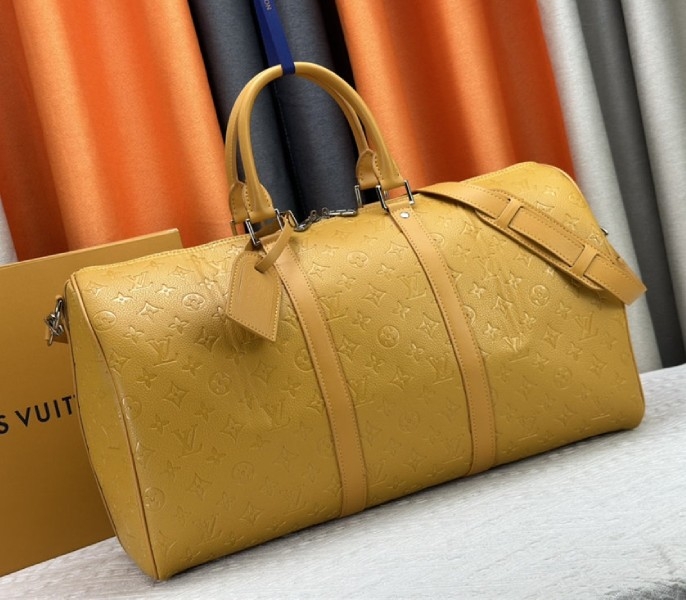 L0vis Vvtt0n Taurillon Leather Keepall Bandouliere 50 In Safran Yellow