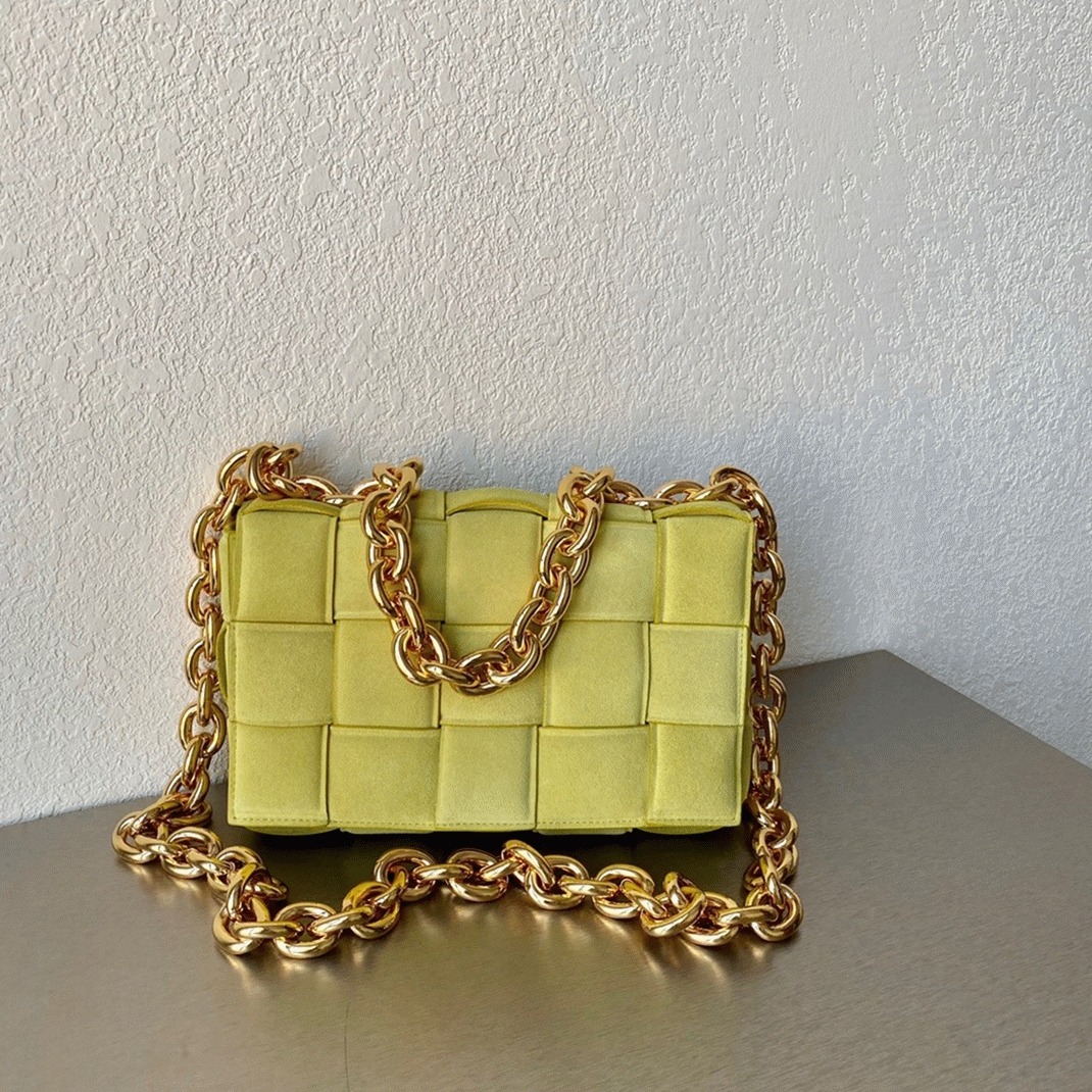 Top Quality Fake B0tt*ga Ven*ta Chain Cassette Bag In Kiwi