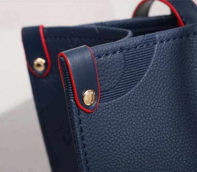 L0vis Vvtt0n Monogram Empreinte Giant Onthego MM Tote In Navy Blue