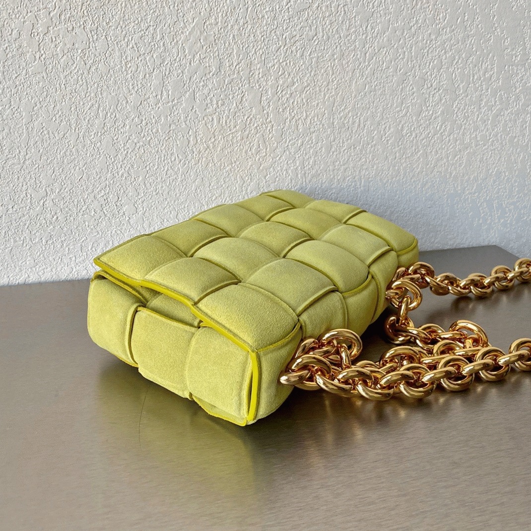 Top Quality Fake B0tt*ga Ven*ta Chain Cassette Bag In Kiwi