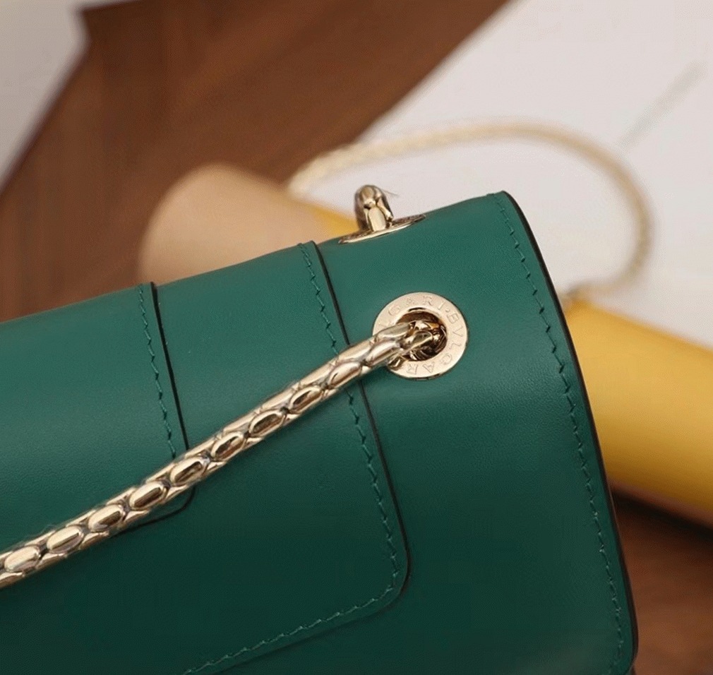 Replica Bv1g*ai Serpenti Forever Large Shoulder Bag Green Calfskin